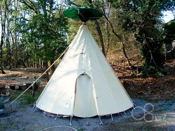 ティピーテント（ワンポールテント）をキャンプ場に施工｜愛知県犬山市