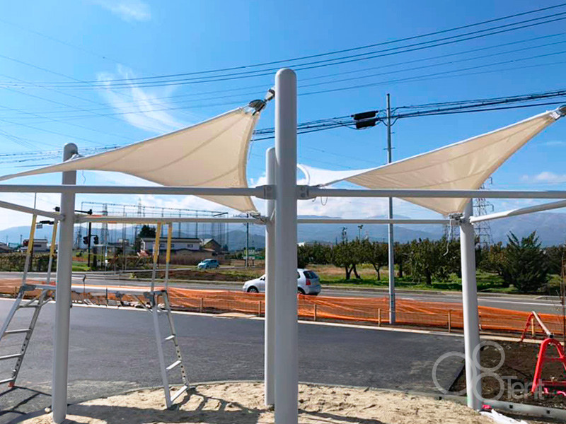 休憩用テント屋根を公共施設・屋外用の日よけとして施工｜長野県塩尻市