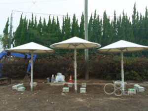 円錐型（笠形状）の休憩所テント屋根を公園に施工｜愛媛県今治市