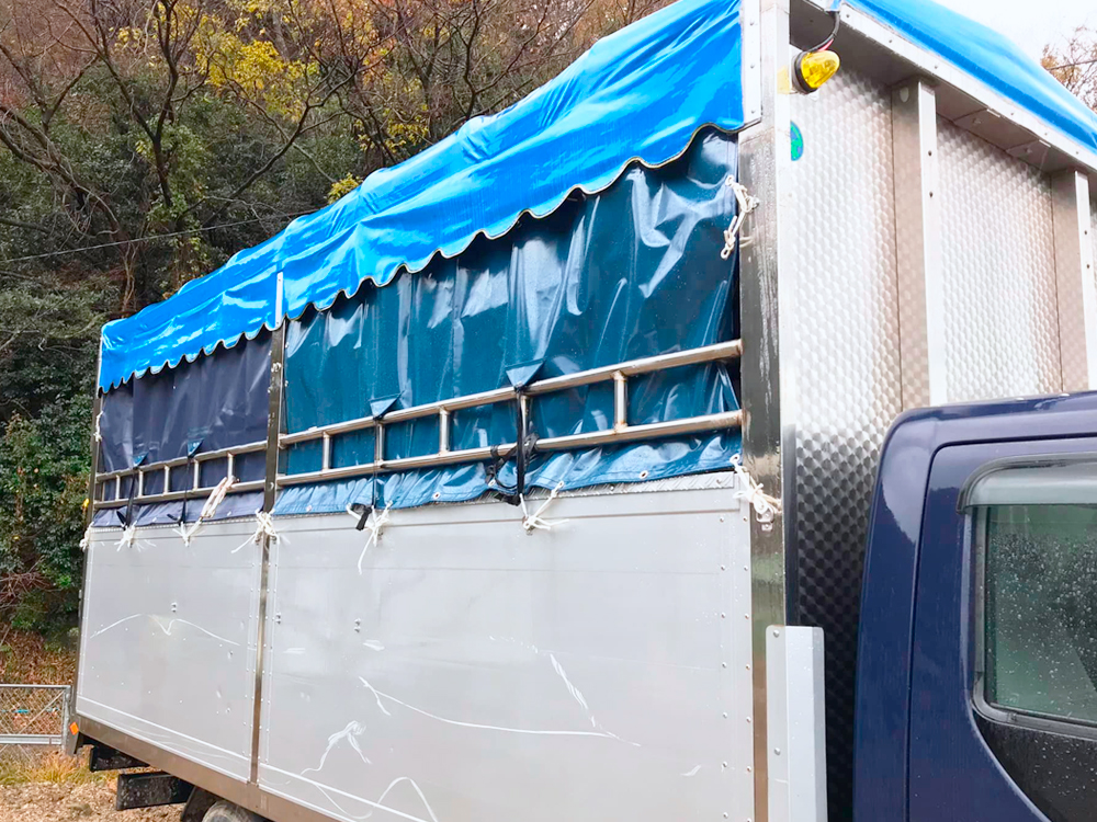 家畜運搬車・荷台用のサイドメッシュカーテン・ビニールカーテン