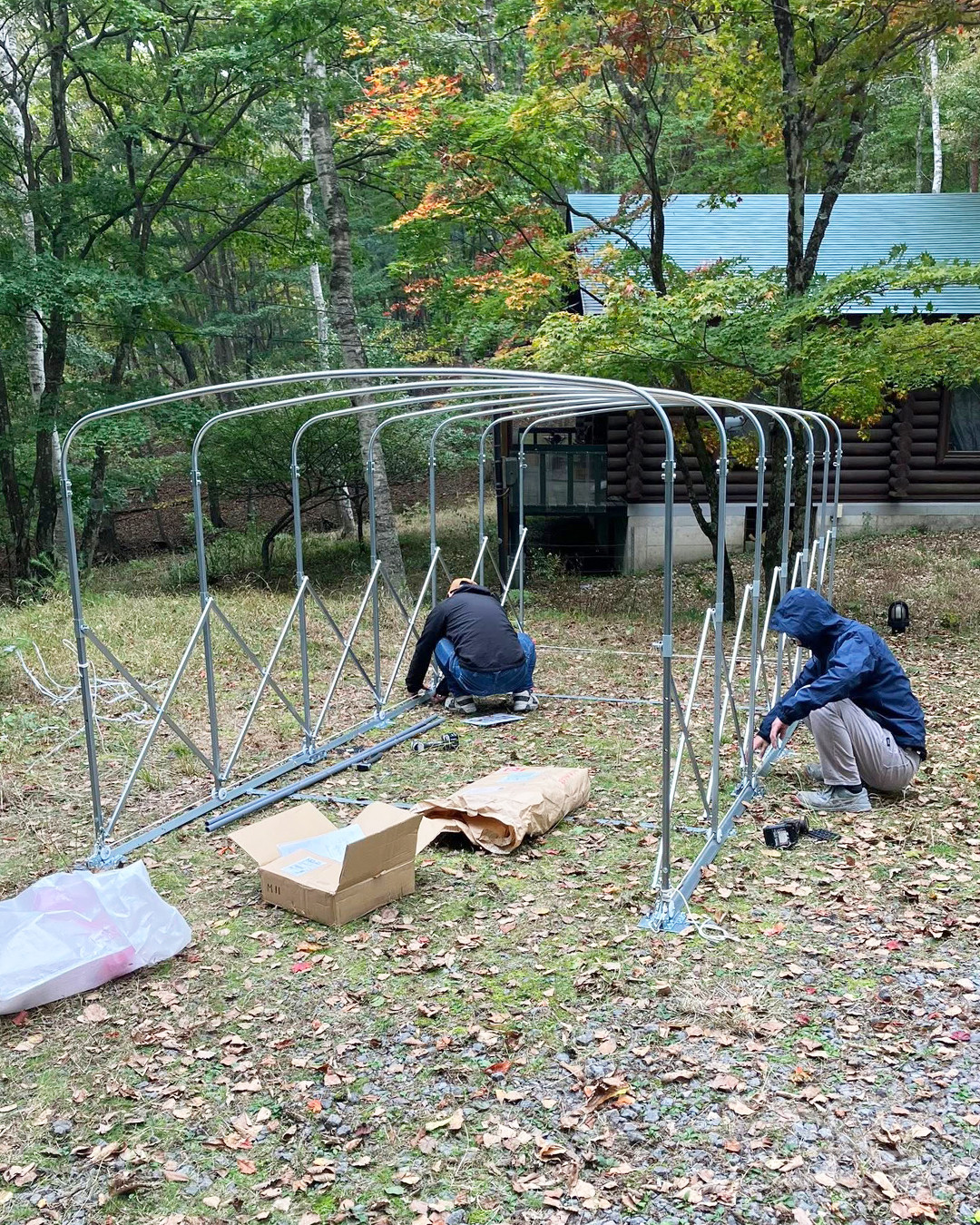 アコーディオンガレージのフレーム