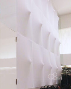 膜製の壁面立体装飾をホテル内装装飾として施工