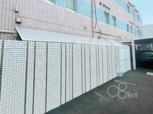 バックヤード通路テント屋根＋駐車場テント屋根のシート張替え｜神奈川県厚木市